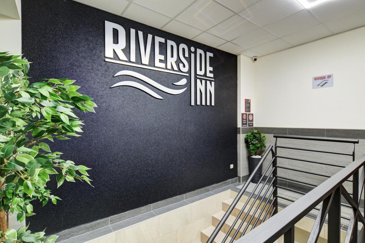 Riverside Inn - Dunaparti Szuteren Gyor Exterior photo